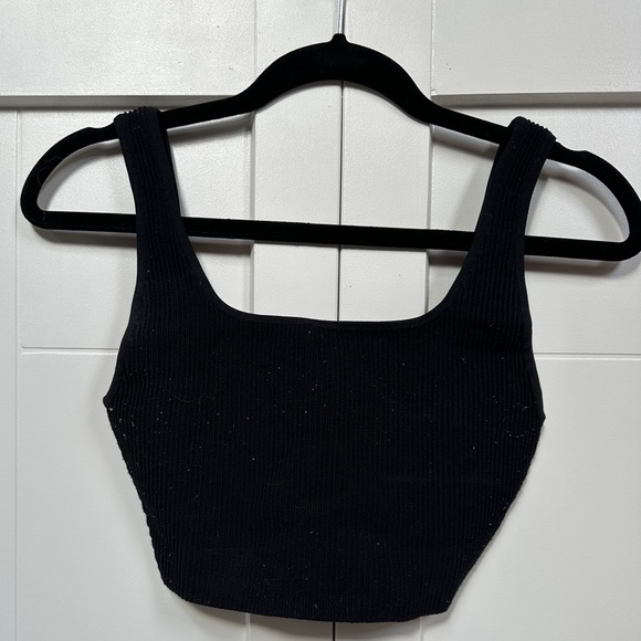 Aritzia babaton ribbed tank - Picture 3 of 3